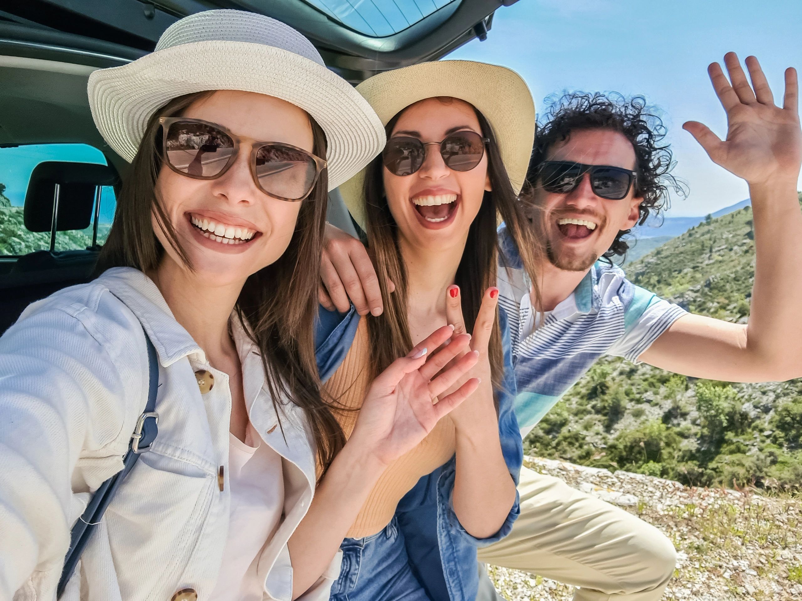 happy vacationers giving testimonial